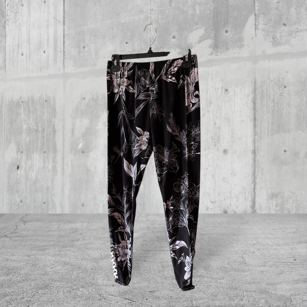 Floral Black and White Leggings